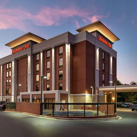 Hampton Inn Greensboro Airport-2