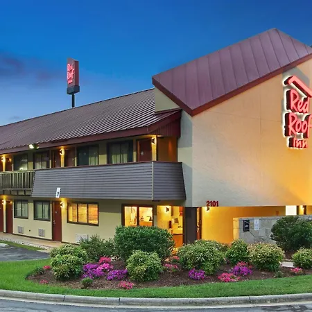 Red Roof Inn Greensboro Coliseum-3