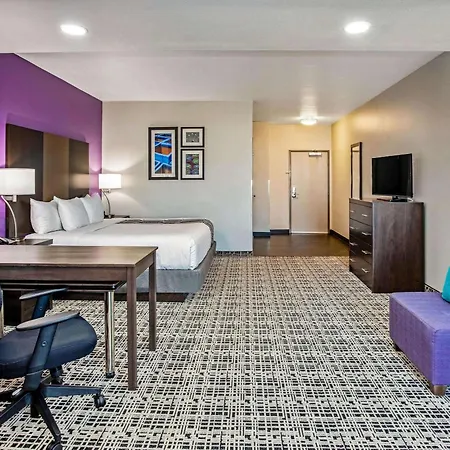 La Quinta By Wyndham Lubbock South-2