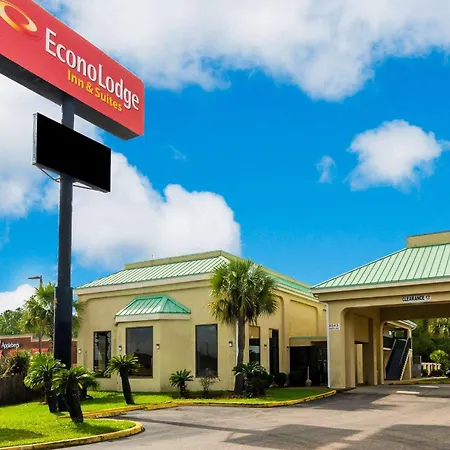 Econo Lodge Inn & Suites Gulfport Airport-3