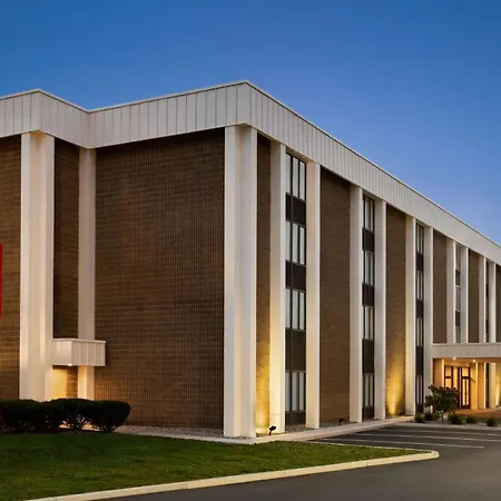 Super 8 By Wyndham Liverpool/Syracuse North Airport-2