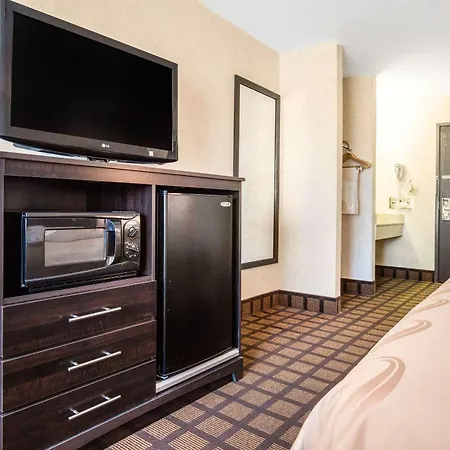 Quality Inn Monee I-57-3