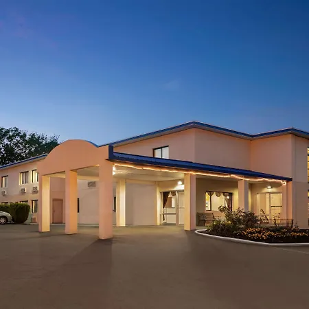 Days Inn By Wyndham Auburn/Finger Lakes Region-3