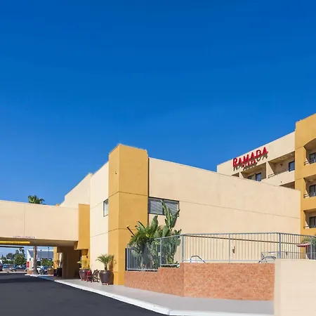 Ramada Plaza By Wyndham Garden Grove/Anaheim South-2
