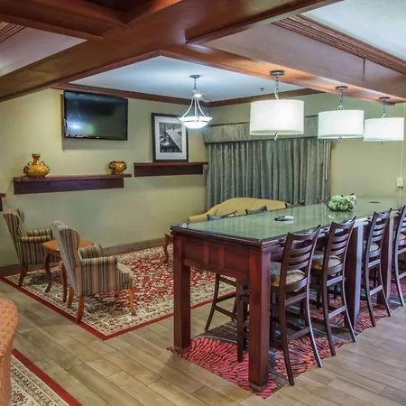 Hampton Inn South Haven-3