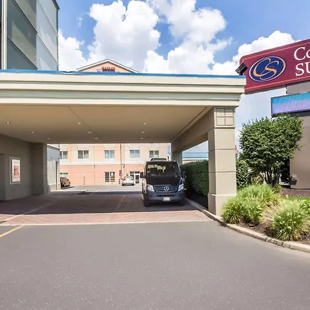 Comfort Suites At Woodbridge-2