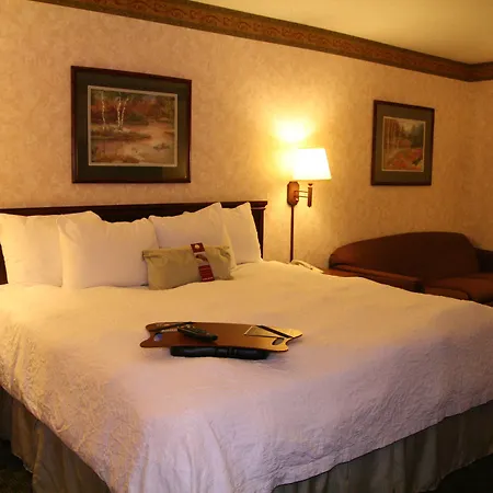 Hampton Inn Ridgefield Park-3