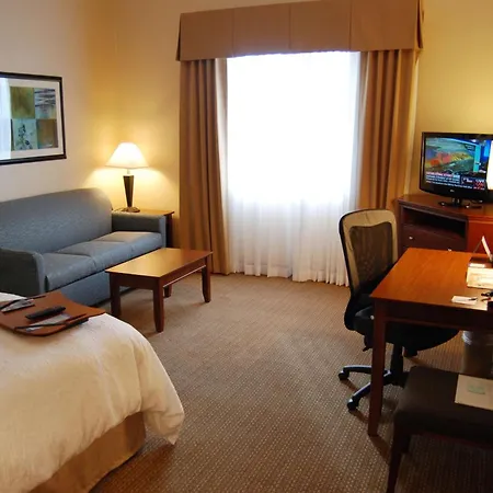 Hampton Inn & Suites Folsom-3