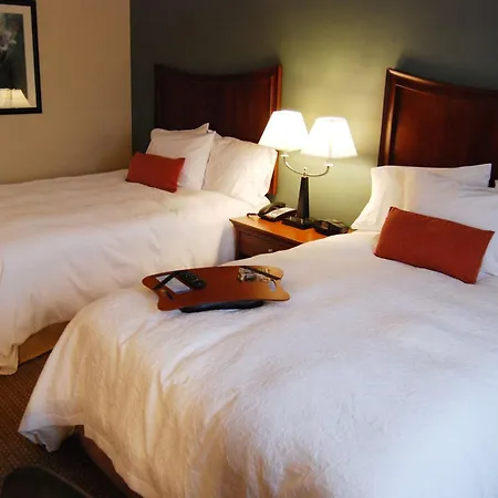 Hampton Inn & Suites Folsom-2