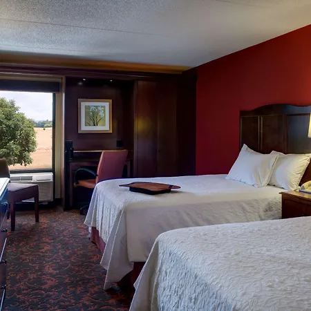 Hampton Inn Chambersburg-3
