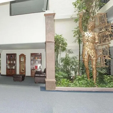 Radisson Hotel & Convention Center Toluca-2