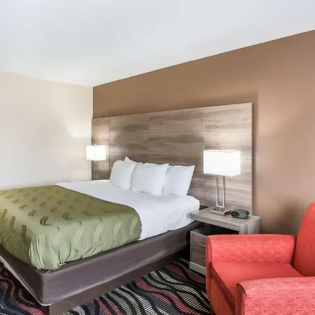 Quality Inn Cedar Rapids South-2