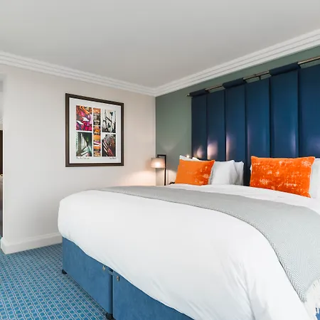 Clayton Hotel Cambridge-3