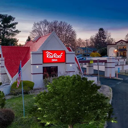 Red Roof Inn Warrenton-3