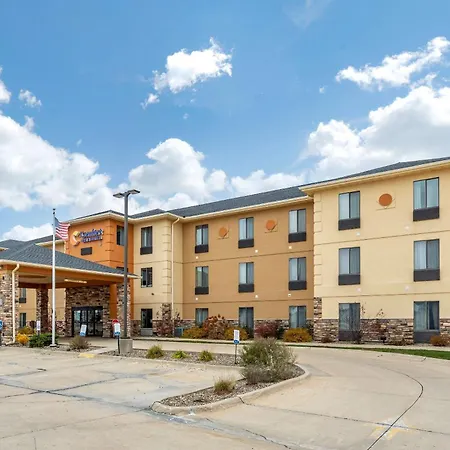 Comfort Inn & Suites Cedar Rapids North - Collins Road-3