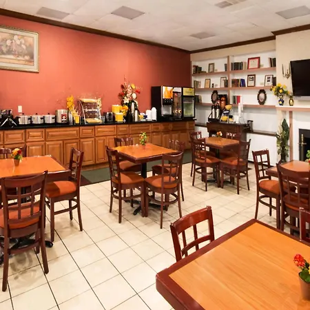 Days Inn By Wyndham Rome Downtown-2