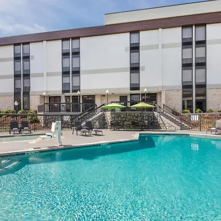 Wyndham Garden Marietta Atlanta North-3
