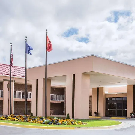 Ramada By Wyndham Wytheville-3