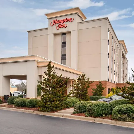 Hampton Inn Emporia-3