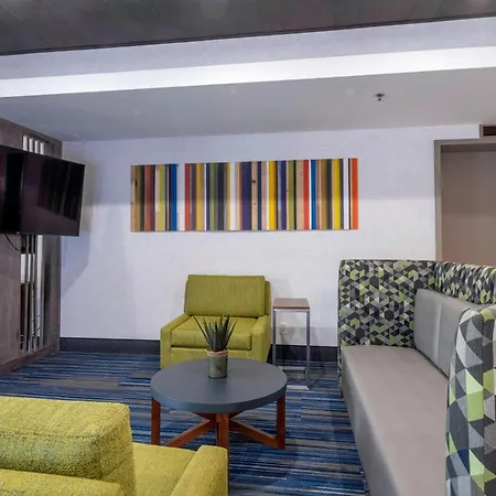 Holiday Inn Express Hotel & Suites Petersburg/Dinwiddie By Ihg-3