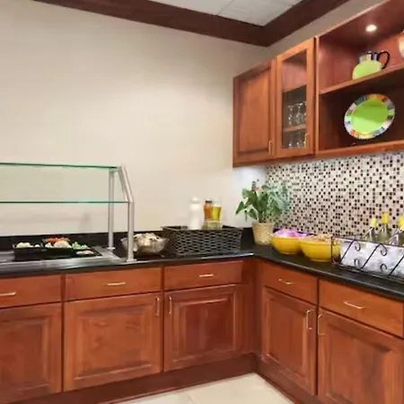 Homewood Suites Medford-3