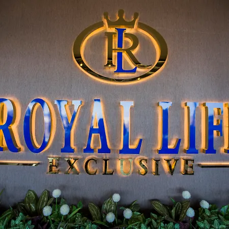 Royal Life Exclusive-3