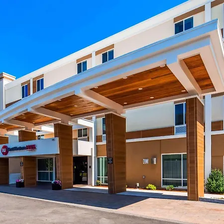 Best Western Plus North Shore Hotel-3