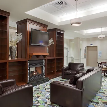 Comfort Inn & Suites Plainville-Foxboro-2