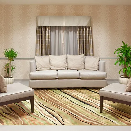 Comfort Inn & Suites Plainville-Foxboro-3