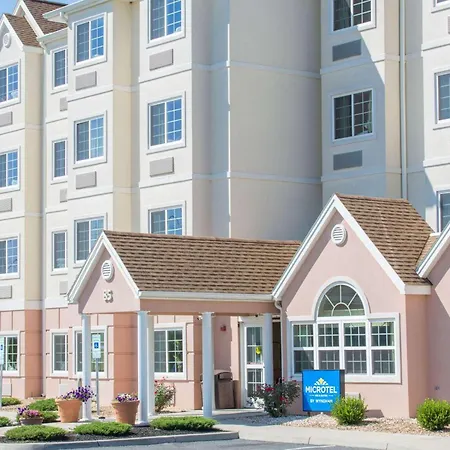 Microtel Inn & Suites By Wyndham Harrisonburg-3