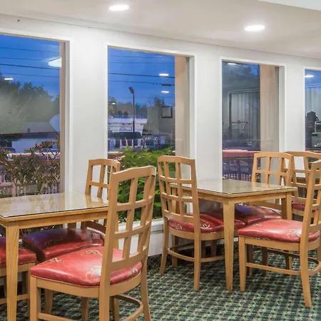 Relax Inn Cape Cod West Yarmouth Hyannis-3