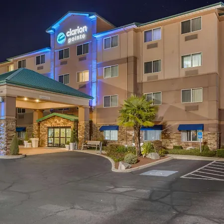 Clarion Pointe Medford-2