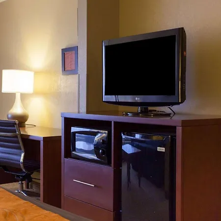 Quality Inn & Suites I-40 East-2