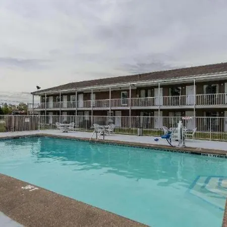 Rodeway Inn-2