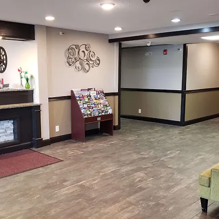 Travelodge By Wyndham Brooklyn Center-3