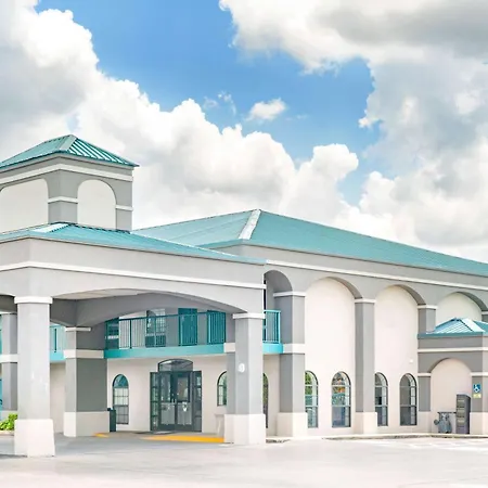Super 8 By Wyndham Murfreesboro-3