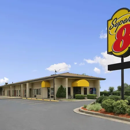 Super 8 By Wyndham Tupelo Airport-3