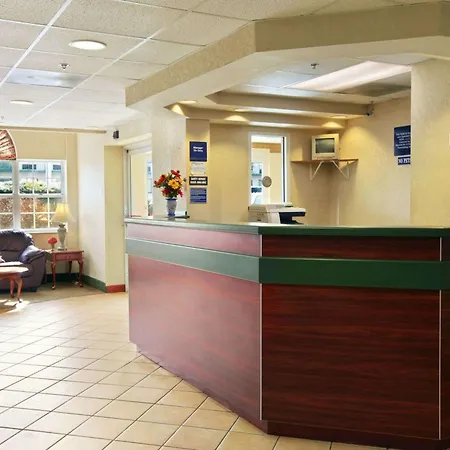 Microtel Inn & Suites By Wyndham Rock Hill/Charlotte Area-3
