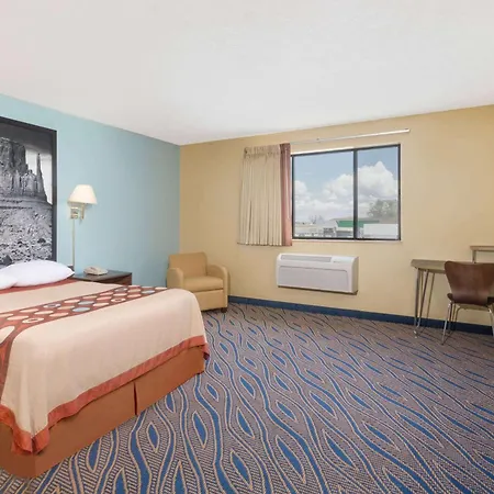 Super 8 By Wyndham Cedar City-2