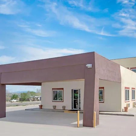 Days Inn By Wyndham Taos-2