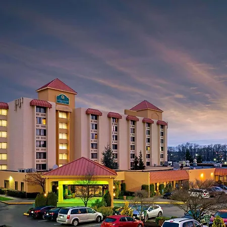 La Quinta Inn & Suites By Wyndham Tacoma - Seattle-3