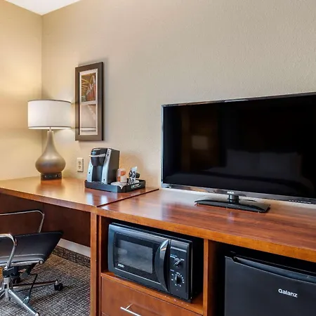 Comfort Inn La Porte-2