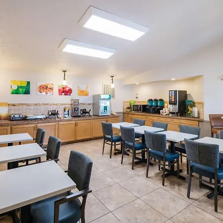 Quality Inn & Suites Coeur D'Alene-2