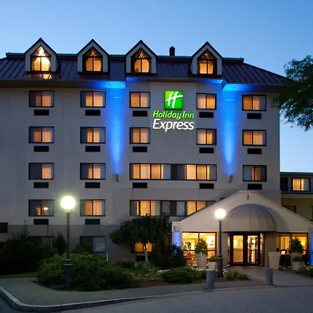 Holiday Inn Express Boston-Waltham By Ihg-3