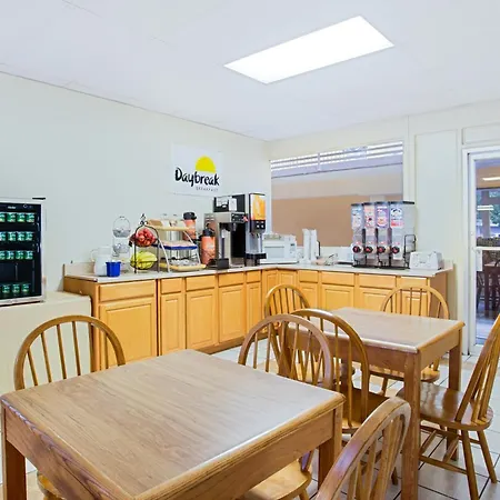 Bristol Parkway Inn-3