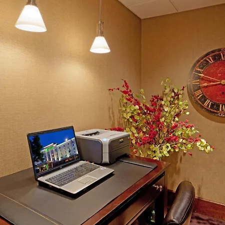 Holiday Inn Portsmouth By Ihg-2