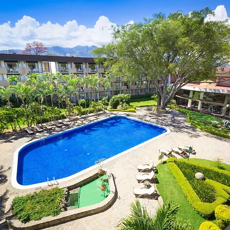 Best Western Plus Como Park Hotel-3
