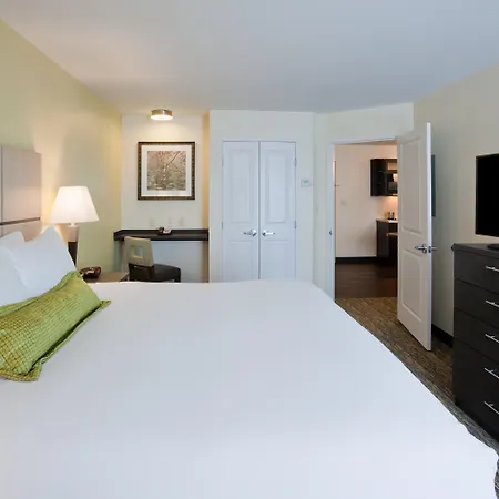 Candlewood Suites Bemidji - Paul Bunyan-2