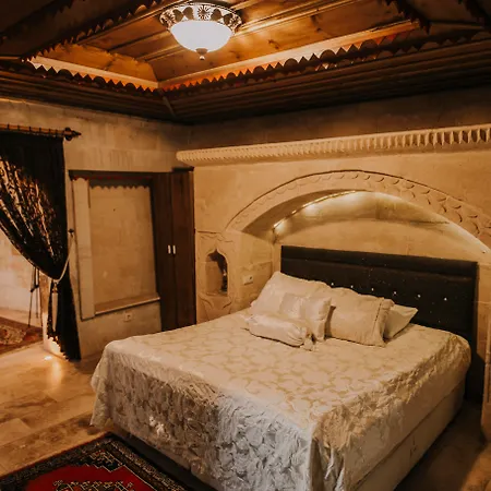 Holiday Cave Hotel-2
