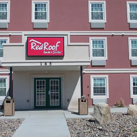 Red Roof Inn & Suites Dickinson-3